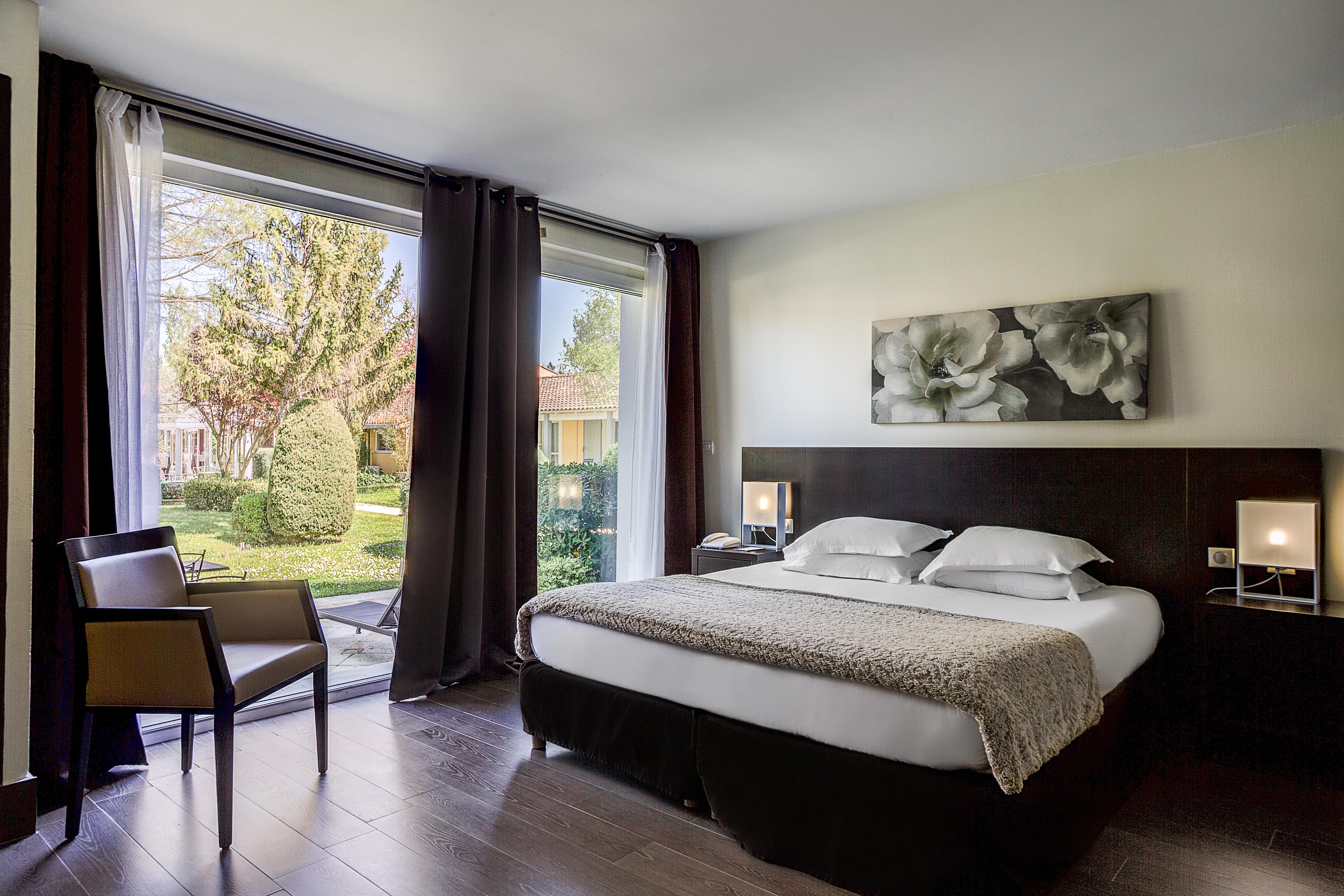 Sowell Hotels Domaine De La Petite Isle L'Isle-sur-la-Sorgue Luaran gambar