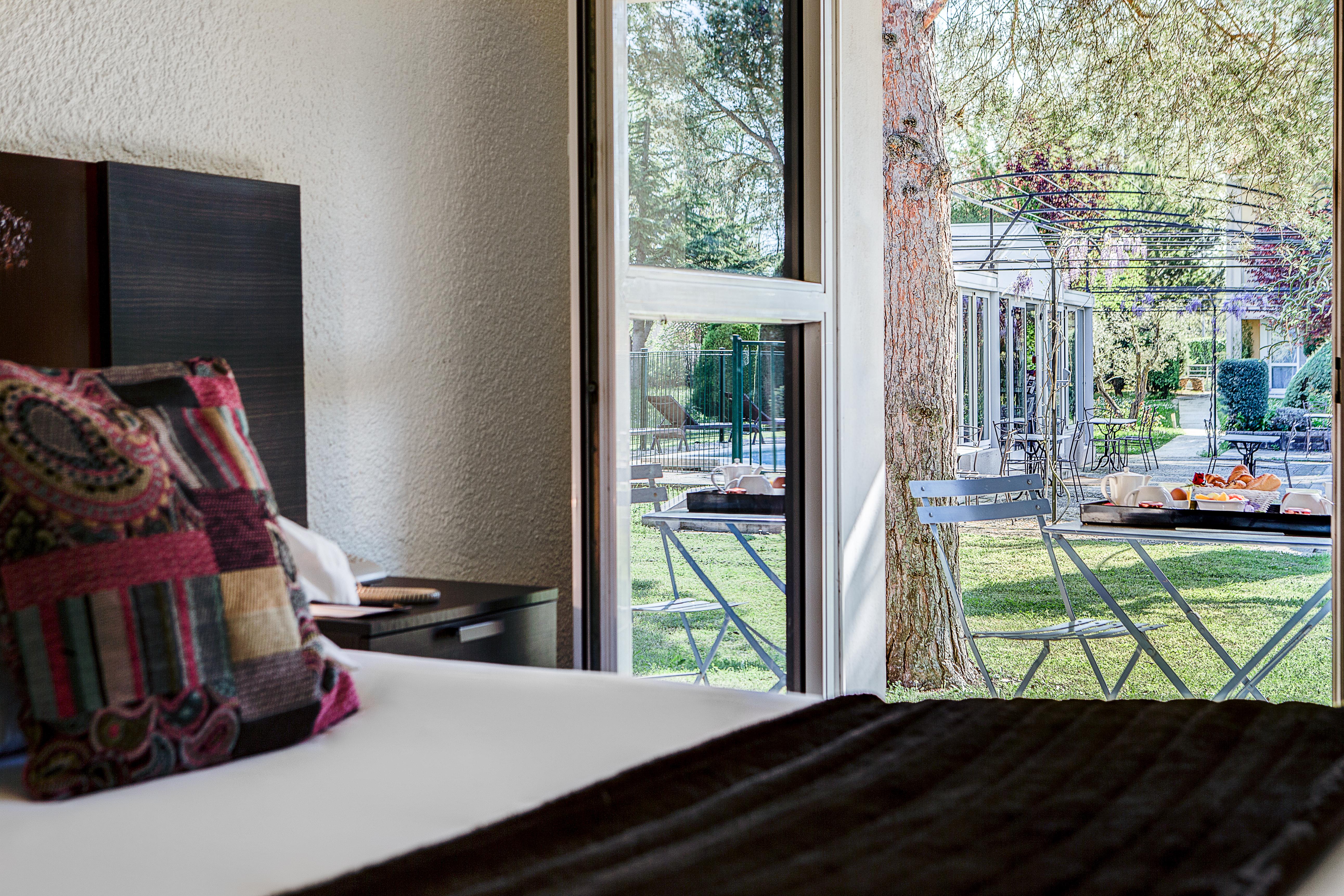 Sowell Hotels Domaine De La Petite Isle L'Isle-sur-la-Sorgue Luaran gambar