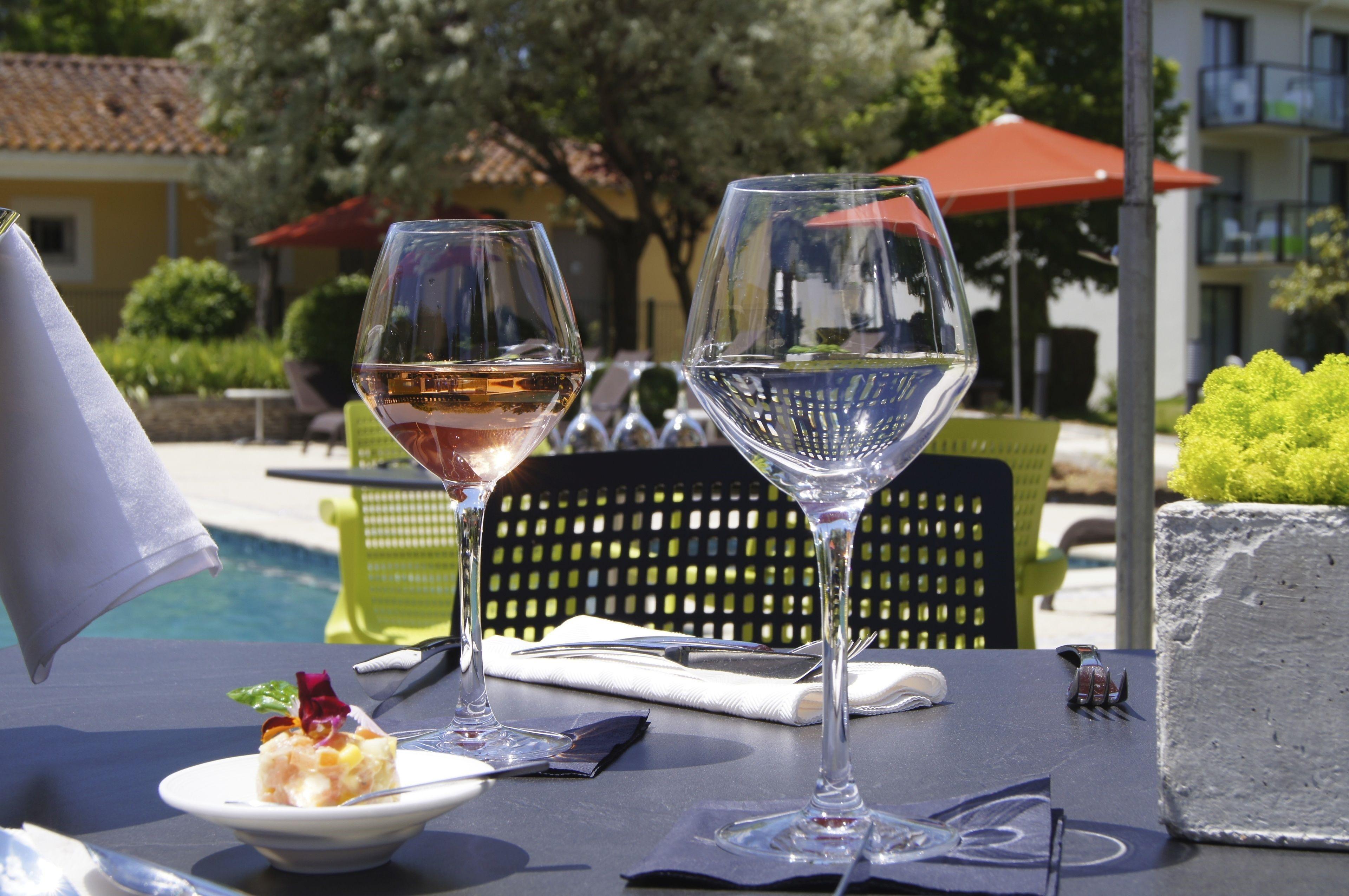 Sowell Hotels Domaine De La Petite Isle L'Isle-sur-la-Sorgue Luaran gambar