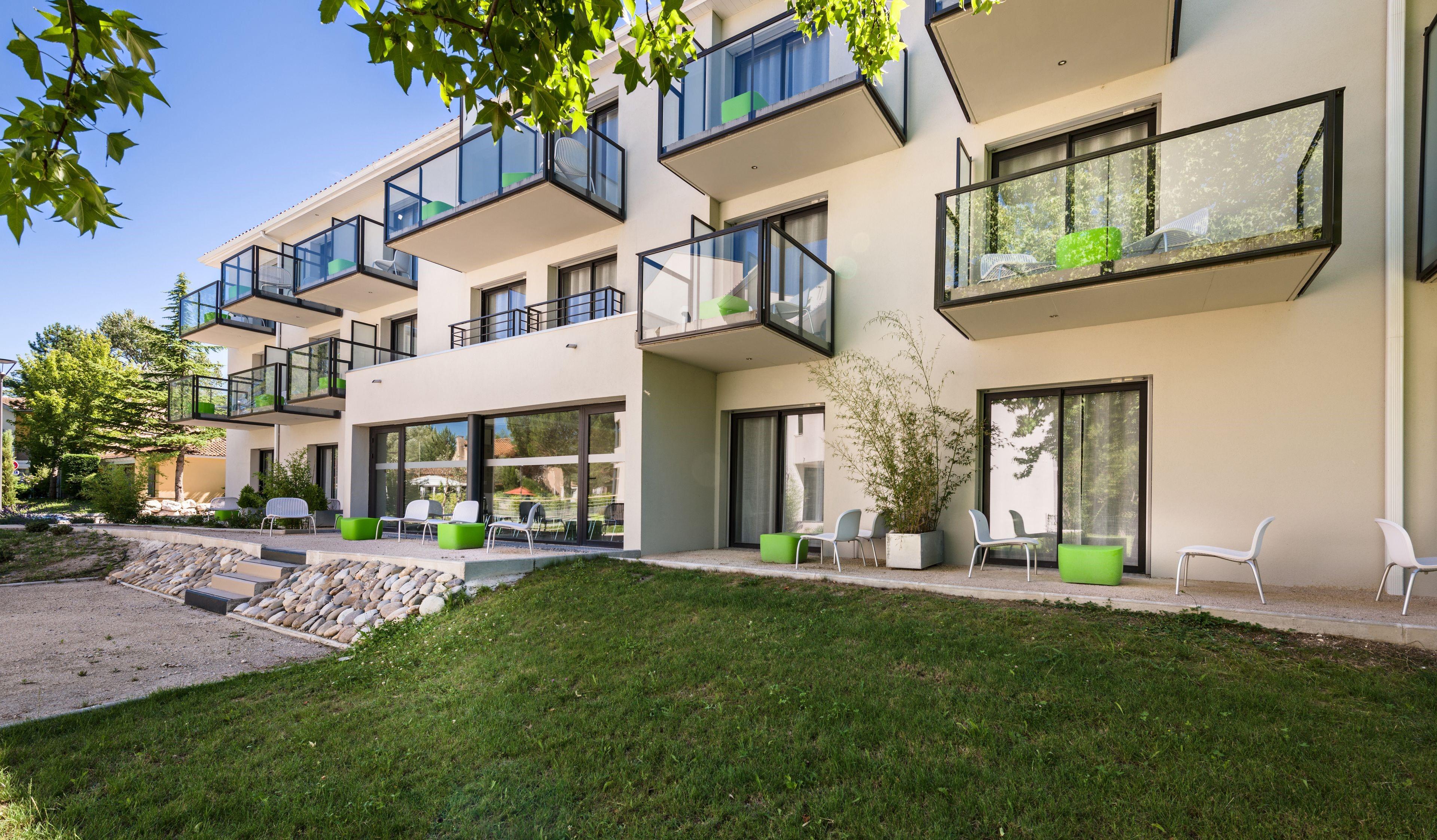 Sowell Hotels Domaine De La Petite Isle L'Isle-sur-la-Sorgue Luaran gambar